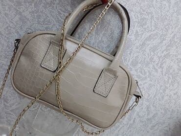 qirmizi ip qolbaqlar: Her biri 5azn — 7