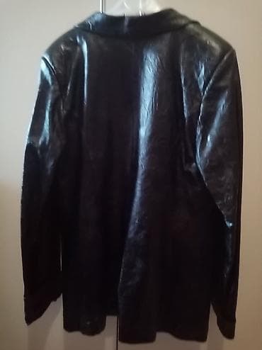 koji kurtka: Çox az geyinilib. Yeni kimidir. Metrolara çatdırılma mümkündür. Təmiz — 2