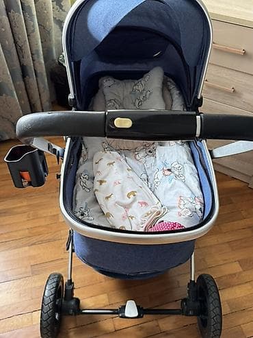 kub oyuncaq: Çıxarıla bilən beşikli araba, İşlənmiş, Yaş: <1 ay — 3