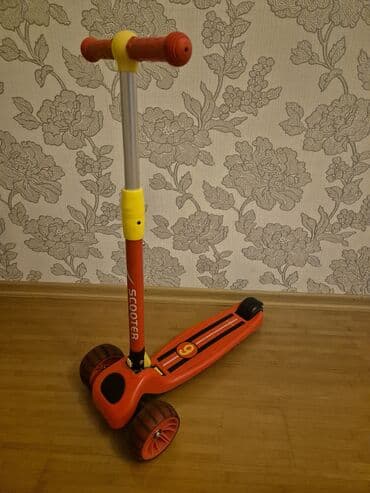 Uşaq skuterı – 3 təkərli, işıqlı, sükanla yönləndirmə - Rəng