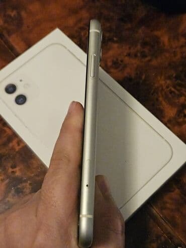 Kasalar: IPhone 11, Ağ, Face ID — 4