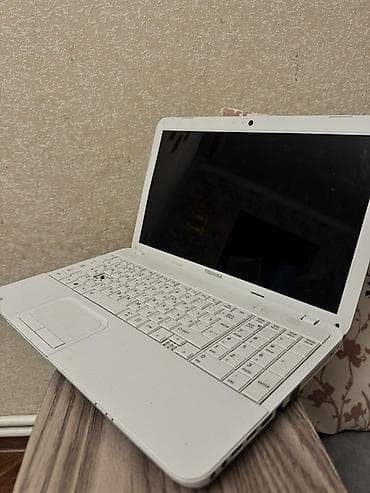 📌Toshiba komputer 💻📌 Tam işlək vəziyyətdədir iki knopkasi yoxdur deye — 2