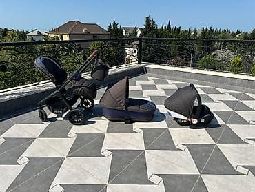 Gəzinti arabaları: Klassik gəzinti arabası, Burbay, İşlənmiş, Cins: Oğlan, Yaş: 30 ay, Ünvandan götürmə — 1