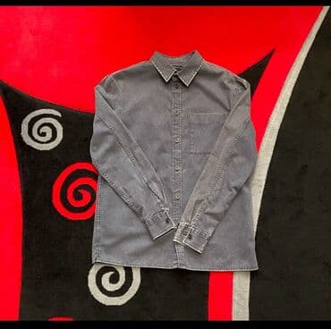 sekilli koynekler: Kişi Paltarları Satılır. 1 şəkil: razmer 44-46 (S-M); 8 AZN. 2 şəkil — 7