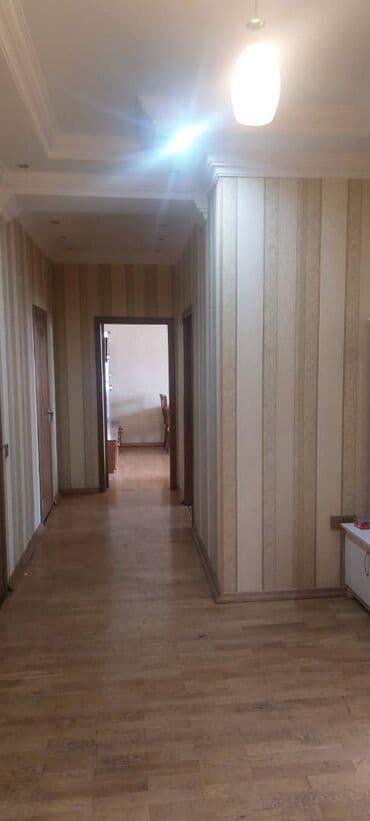 qarayev obyekt: Qaraev metrosuna yaxin yerləşən ümumi sahəsi 130 kv,m olan,3 otaqlı — 3