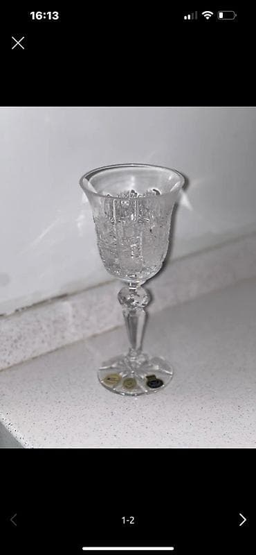 Qədəhlər, Xrustal, 1 əd