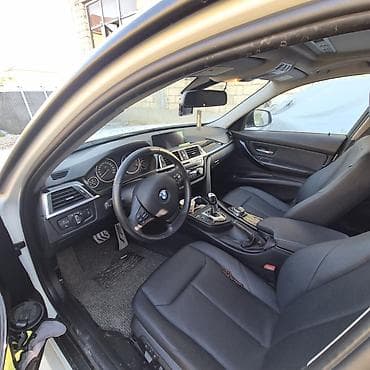 mini cooper 2009: BMW 3 series: 2 l | 2013 il Sedan — 3