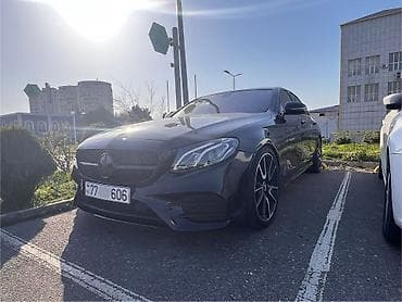 d1s led: Mercedes-Benz E-Class Sedan – qara rəng, AMG üslublu eksteryer paketi — 10