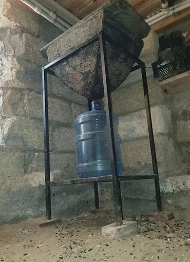 big bag: Qara İravan daşı (qara sudaşı) 1988–1990‑cı illərdə İrəvandan — 1