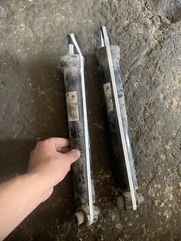 bmw e 39: BMW orijinal amortizator dəsti Isdek. Veziyetdedi. Reyal — 3