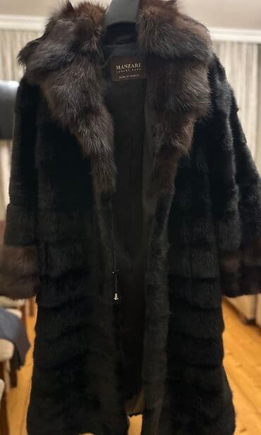 i̇talya istehsalı olan qadın şubaları: Kürk, 8XL, 4XL, rəng - Qara — 1