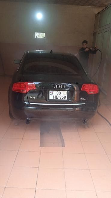 Audi A4: 2 л | 2004 г. Седан