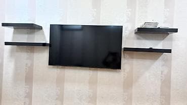 televizor altligi divarda: Düz TV altlığı, Polkalı, Laminat — 2