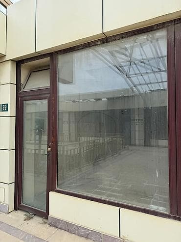 Riyad Ticaret Merkezi, 27kv, 2-ci mərtəbə, yola baxir, Kupchasi var lalafo.az -da Riyad Ticaret Merkezi, 27kv, 2-ci mərtəbə, yola baxir, Kupchasi var