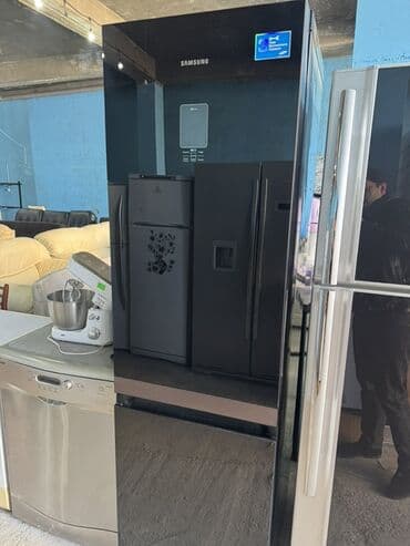 dondurma soyuducuları: 2 qapılı Samsung Soyuducu Satılır, rəng - Qara, Dispenserli — 4