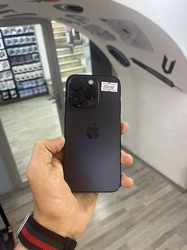 IPhone 15 Pro, Qara — 1