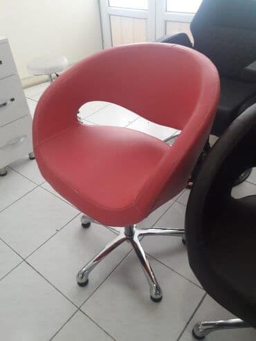 офисное кресло баку: Qrmizı kreslo saç kesim üçün — 1