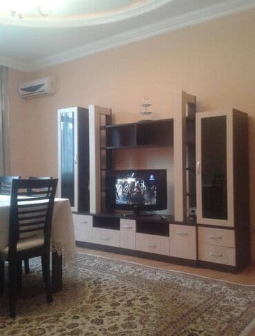 продажа недвижимости в баку: Geniş və işıqlı mənzil interyeri - Geniş dəhliz: Uzun koridor, ağ — 6