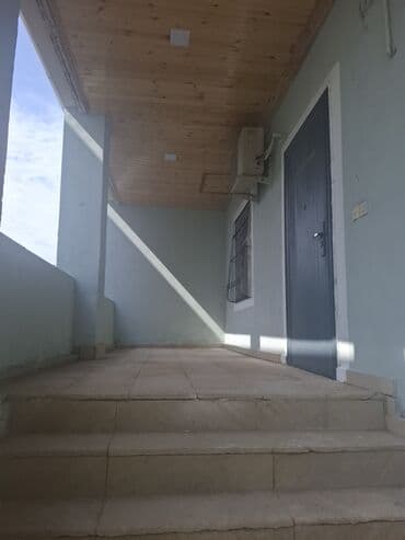 qaradag rayonu: Lökbatan qəs. 3 otaqlı, 120 kv. m, Orta təmir — 12