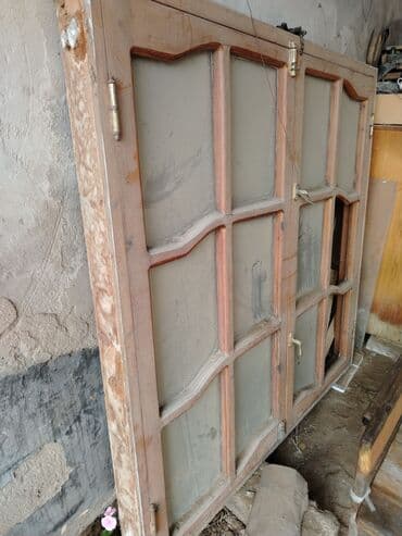 ikinci əl pəncərələr: Taxta çərçivəli ikitaylı pəncərə - Material: küt taxta çərçivə, şüşə — 1