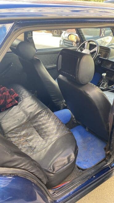 tofaş satış: Model: Tofas Şahin (sedan) Kuzov: 4 qapı, mavi rəng Yanacaq: Benzin — 7