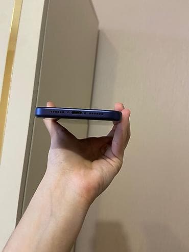 macbook m4 air: IPhone 17 Pro Max, 128 GB, Göy, Barmaq izi — 5