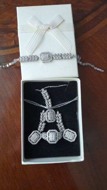 qas sirqalar: Bujuteriya — 2