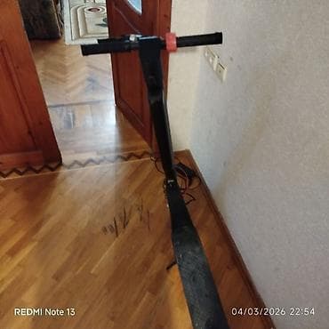 samokat satisi: İşlənmiş Elektrik samokat 10", 251 - 350 Vt, 26 - 35 km/s, Pulsuz çatdırılma — 2