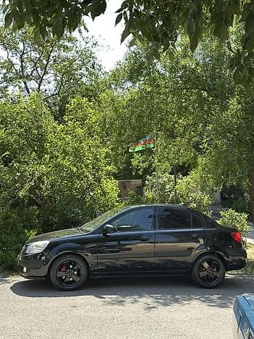 diskilər: Kia Rio: 1.4 l | 2008 il Sedan — 7