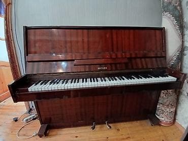 pianino gence: Piano, Akustik — 1