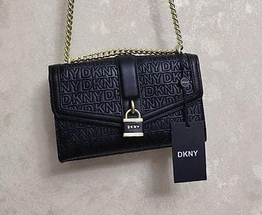 Çiyin çantası, DKNY
