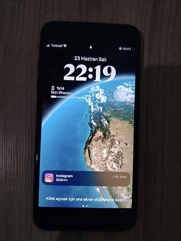iphone kamerası: IPhone 8 Plus, Qırmızı, Barmaq izi — 3