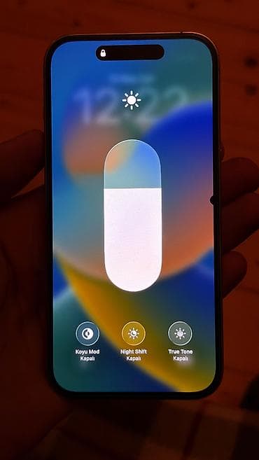 iphone 15 pro titanium: IPhone 14 Pro, 128 GB, Simsiz şarj, Face ID — 8