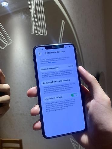 iphone 8s plus: IPhone 11 Pro Max, 256 GB, Space Gray, Face ID, Simsiz şarj — 4