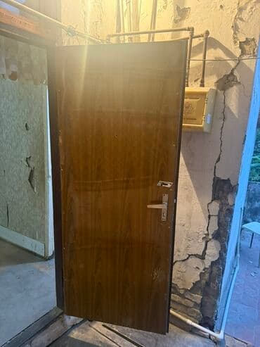 Furnitura və aksessuarlar: Mənzil üçün İşlənmiş Giriş qapısı Zamok ilə, Zəmanətsiz, Ödənişli quraşdırma, Ünvandan götürmə — 5