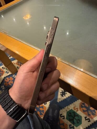 iphone 12 sekilleri: Salam Iphone 16 pro max 256 GB ideal veziyyetdedi hec bir cizigi — 4