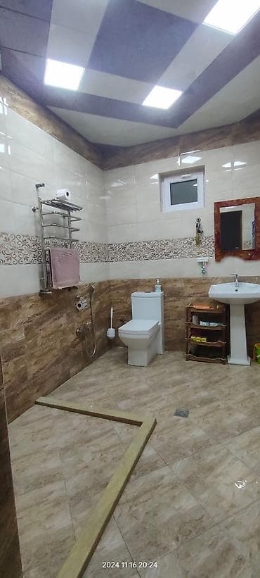 satisda olan evler: Qaraçuxur qəs. 4 otaqlı, 160 kv. m, Kredit yoxdur, Yeni təmirli — 10