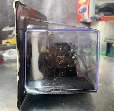 Bentley: Ferrari, 2016 il, 1:43, Dəmir, Ödənişli çatdırılma — 5