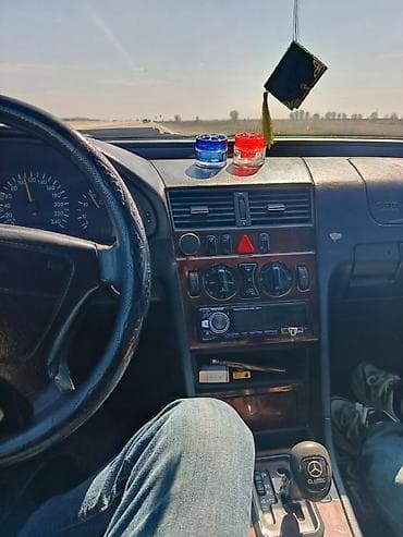 disk qapaq: Mercedes-Benz C-Class: 1.8 l | 1999 il Sedan — 9