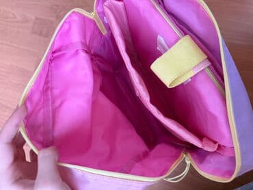 Məktəbli sumkası.çox az istifadə olunub. Təzə kimidir.İngiltərədən lalafo.az -da Məktəbli sumkası.çox az istifadə olunub. Təzə kimidir.İngiltərədən