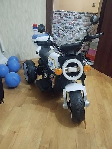 Uşaqlar üçün elektrikli 3 təkərli motosiklet - Polis stili dizayn — 2