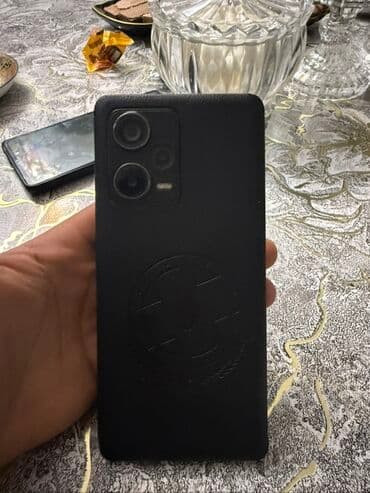 nokia 8910 i: Satılır: Android smartfon Xüsusiyyətlər: - Ekran: Tam ekran, mərkəzdə — 4