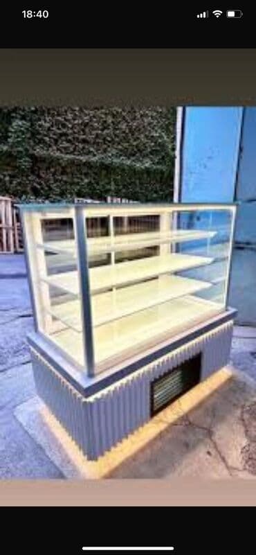 şüşəli soyuducu: Şirniyyat məhsullarının sərgilənməsi üçün nəzərdə tutulmuş müasir — 1