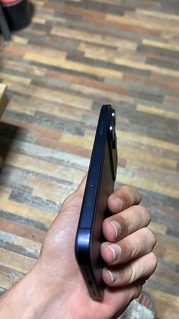 yığılma ayfonlar: IPhone 17 Pro, Mavi, Face ID — 4