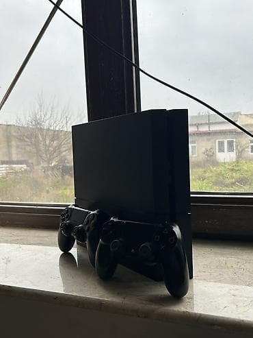 плейстейшен 4 про: Sony PlayStation 4 (PS4) oyun konsolu salam ps4 satılır 800 gb — 2