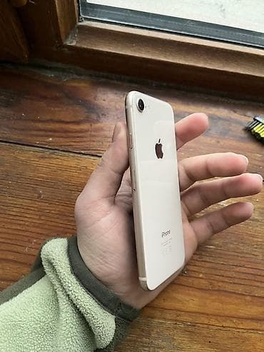iphone 8 qara: IPhone 8, Qızılı, Barmaq izi — 2