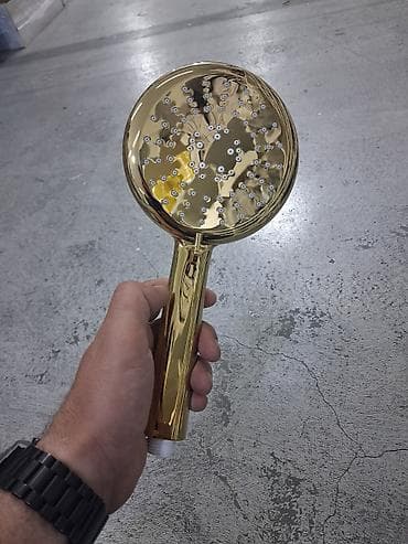 Qızılı rəngli duş başlığı - Material: parlaq xrom örtüklü qızılı