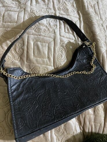 vizitka qabları sənədlər ucun saxlanma qabları: 2ci əl çantalarımı satıram Qadın çanta dəsti 5 AZN, 5 AZN, 4 AZN, 5 — 4