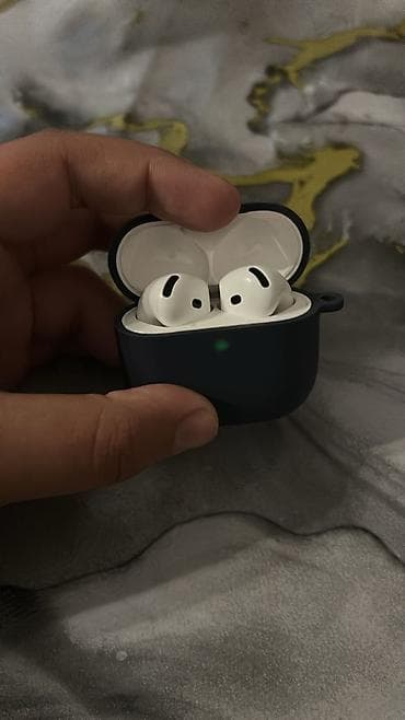 airpods tecili: AirPods 4 arginaldir!!! karobkasi yoxdur usdunde qara kabro hediye — 9
