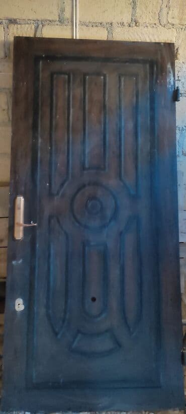 qapi demir qapi seyf qapi: Seyf qapı eni 90sm hündürü 2metr çerçivede var əlaqə 077 739 99 22 — 1